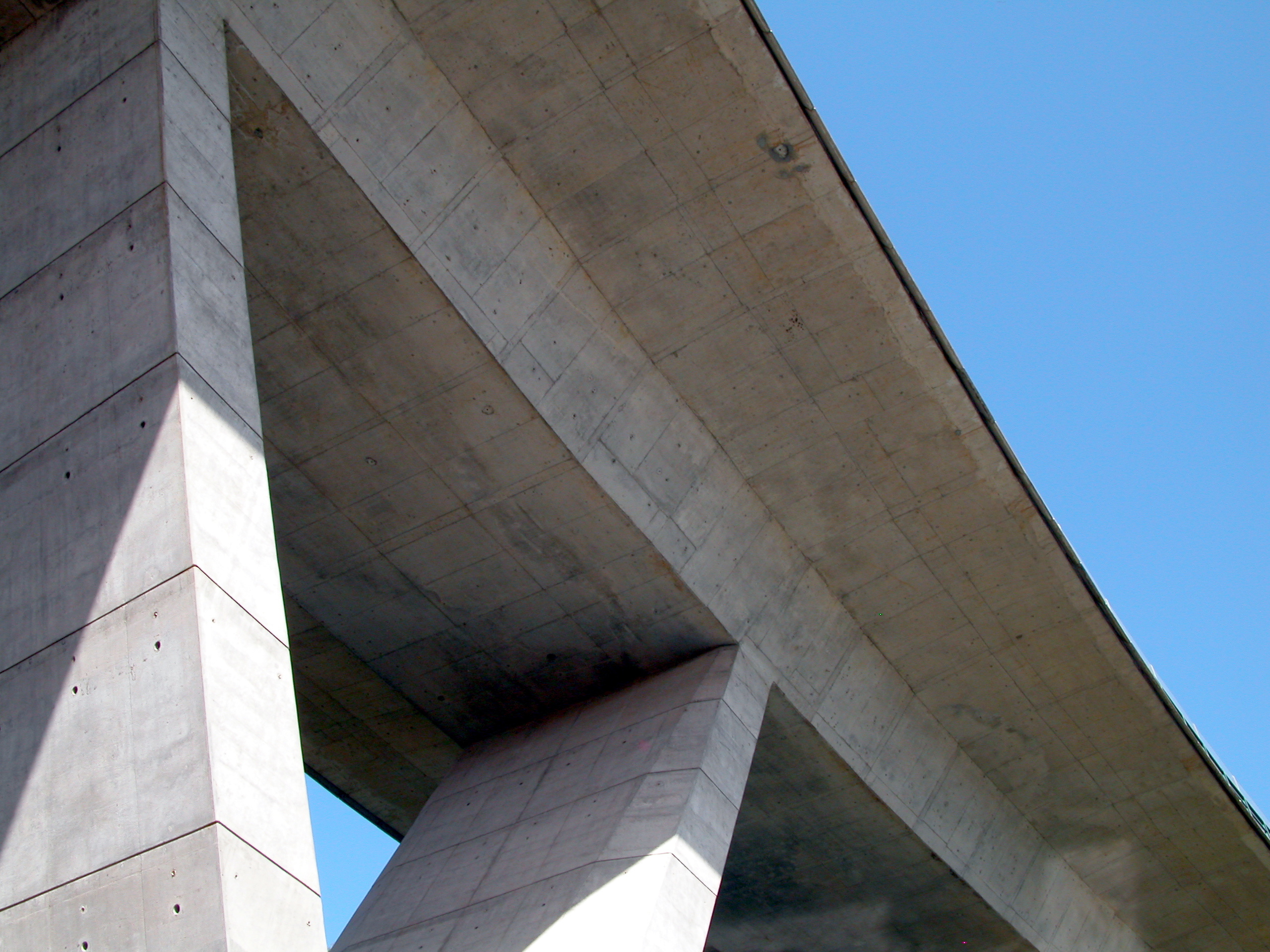 Expert Tip: Concrete shear design based on AASHTO LRFD 2